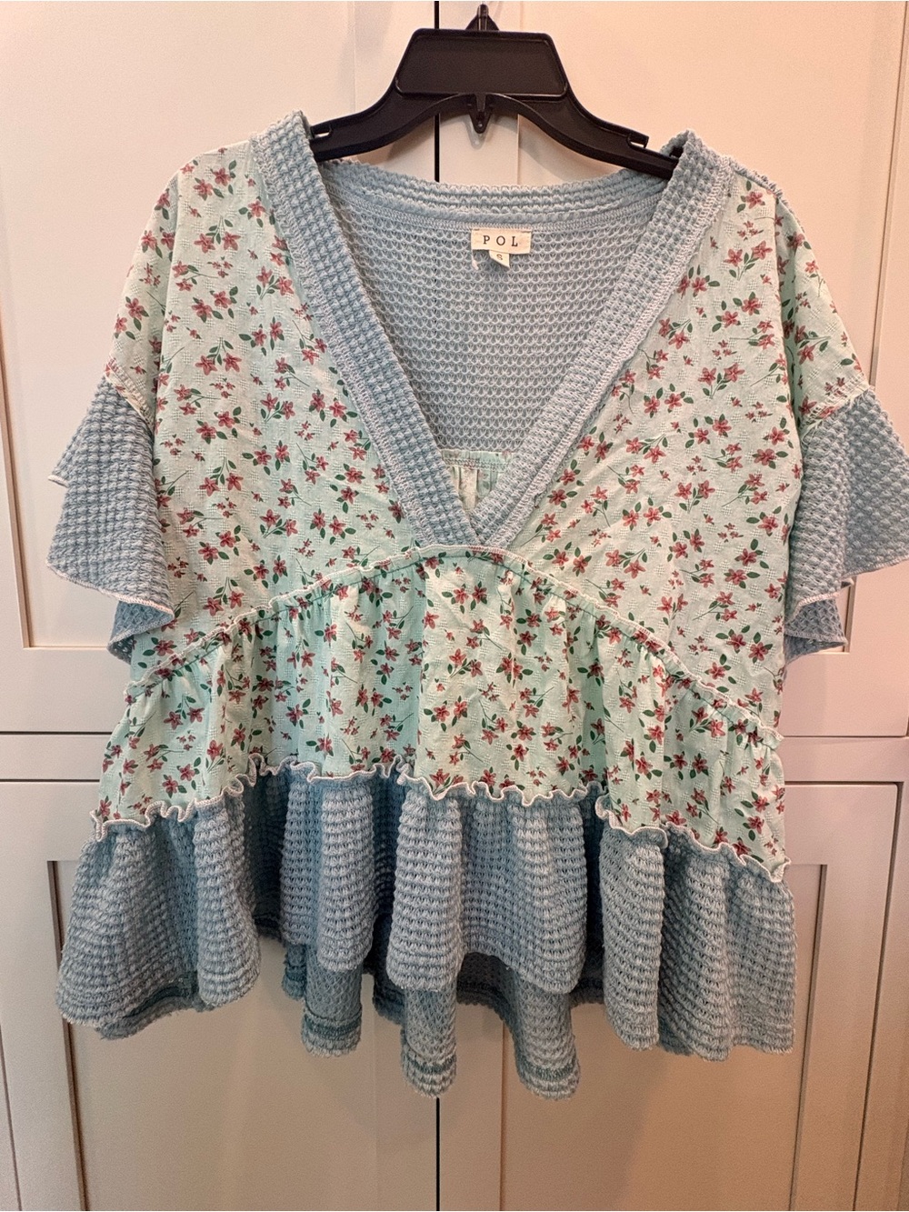 POL Mint Floral Tiered V-Neck Women's Tunic